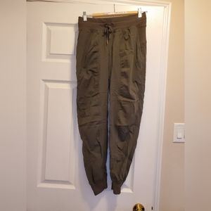 Lululemon Dance Studio Pants size 4